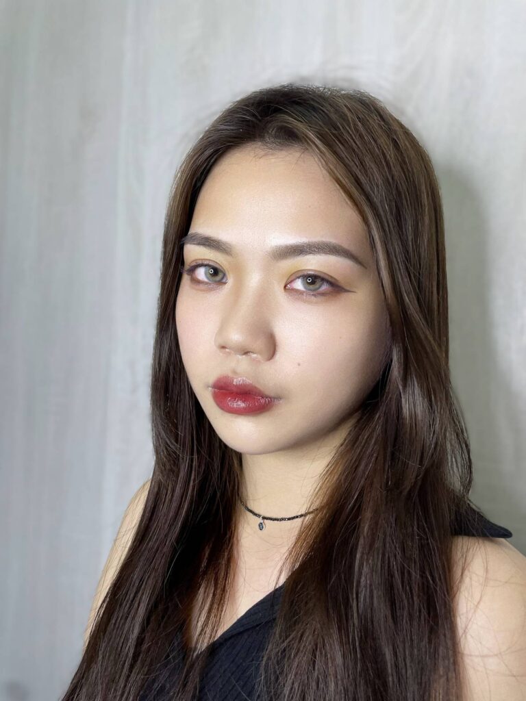張小姐｜從美髮跨領域到紋繡技術師
