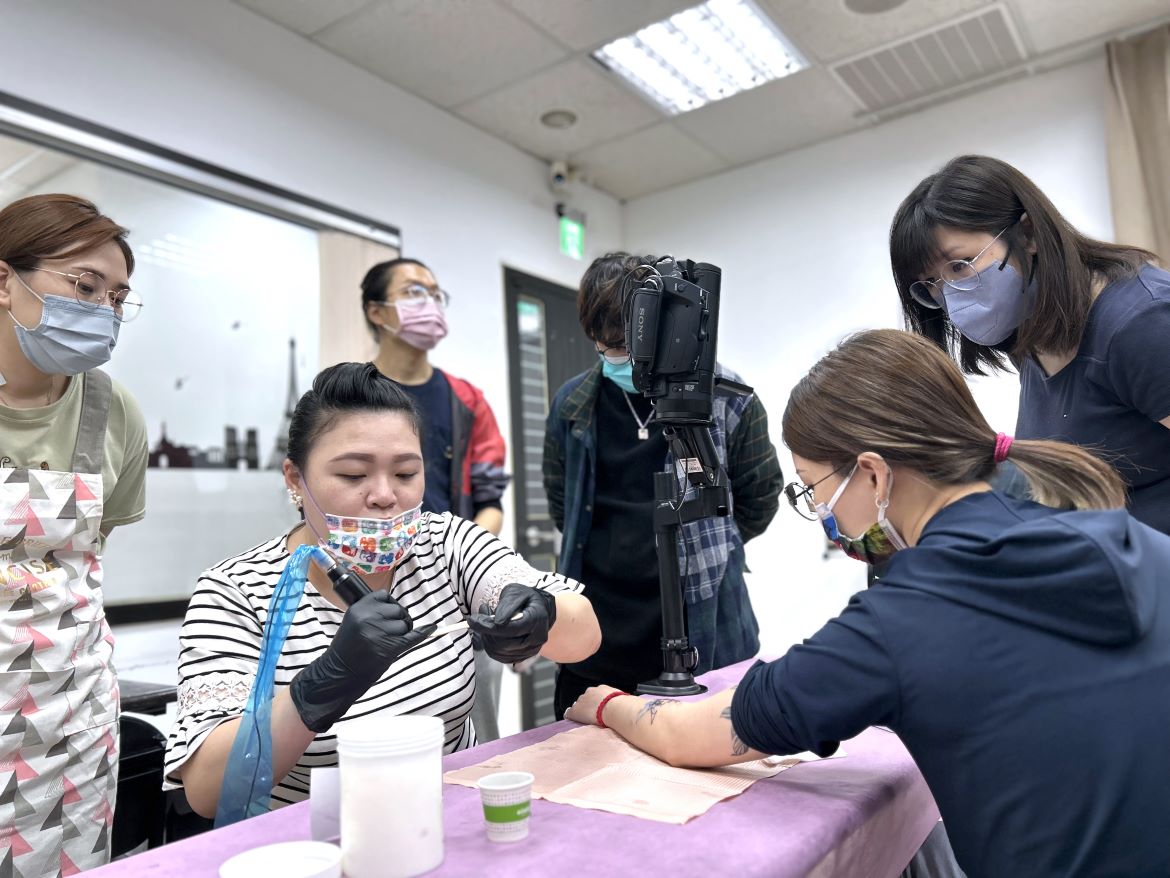 伊美時尚微刺青課程講師擁有國家最高階執照