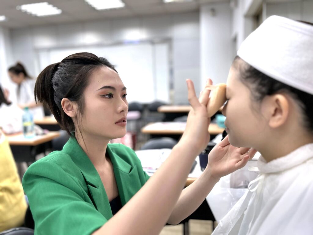 王同學｜美容丙級一次考過、零基礎到證照在手